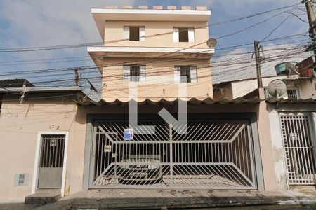Casa para alugar com 105m², 3 quartos e 1 vagaFachada