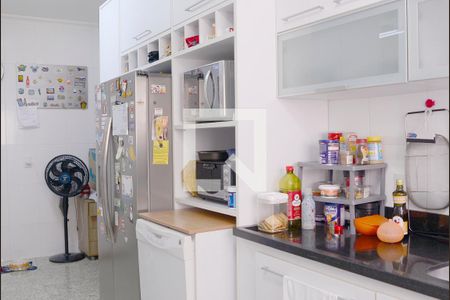Cozinha de apartamento para alugar com 3 quartos, 121m² em Jardim da Saúde, São Paulo