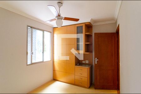Apartamento à venda com 94m², 3 quartos e 2 vagasQuarto 2
