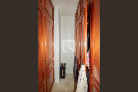 Apartamento à venda com 466m², 4 quartos e 3 vagasSuíte 4 - closet