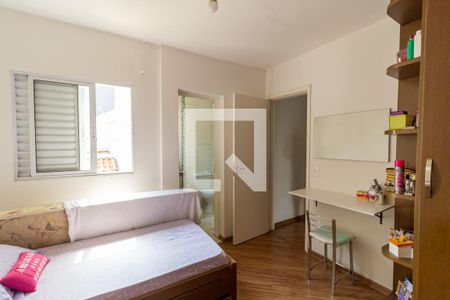 Casa à venda com 180m², 3 quartos e 2 vagasSuíte 2