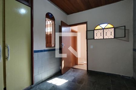 Casa à venda com 254m², 3 quartos e 2 vagas Casa à venda com 254m², 3 quartos e 2 vagasQuarto 3 - Suíte