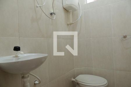 Casa à venda com 254m², 3 quartos e 2 vagasBanheiro da Suíte