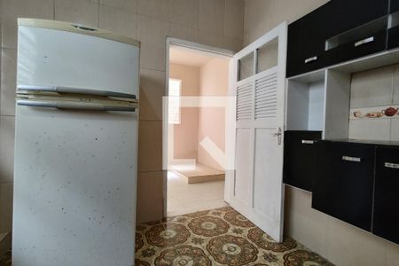 Casa à venda com 254m², 3 quartos e 2 vagas Casa à venda com 254m², 3 quartos e 2 vagasCozinha - Armários