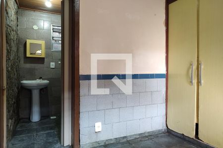 Casa à venda com 254m², 3 quartos e 2 vagas Casa à venda com 254m², 3 quartos e 2 vagasQuarto 3 - Suíte