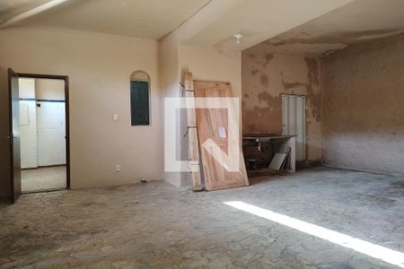 Casa à venda com 254m², 3 quartos e 2 vagas Casa à venda com 254m², 3 quartos e 2 vagasGaragem