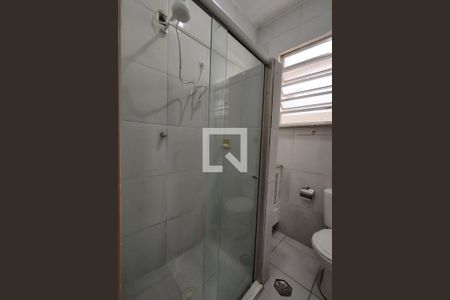 Casa à venda com 254m², 3 quartos e 2 vagas Casa à venda com 254m², 3 quartos e 2 vagasBanheiro Social 2