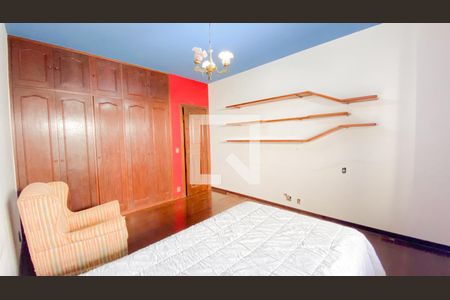 Casa de condomínio à venda com 400m², 3 quartos e 5 vagas