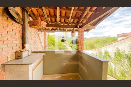 Casa de condomínio à venda com 400m², 3 quartos e 5 vagas