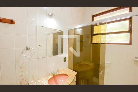 Casa de condomínio à venda com 400m², 3 quartos e 5 vagas