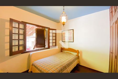 Casa de condomínio à venda com 400m², 3 quartos e 5 vagas