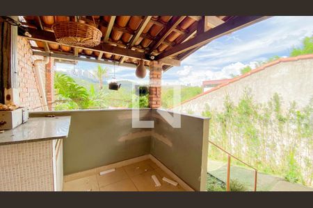 Casa de condomínio à venda com 400m², 3 quartos e 5 vagas