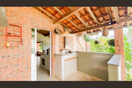 Casa de condomínio à venda com 400m², 3 quartos e 5 vagas