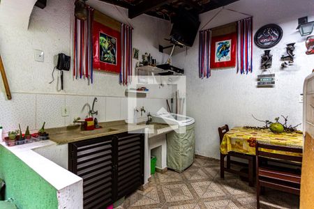 Casa à venda com 212m², 3 quartos e 2 vagasÁrea de Serviço e Espaço do Churrasco