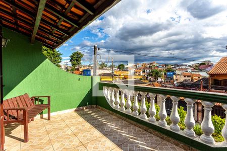 Casa à venda com 212m², 3 quartos e 2 vagasVaranda da Suite