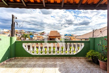 Casa à venda com 212m², 3 quartos e 2 vagasVaranda da Suite