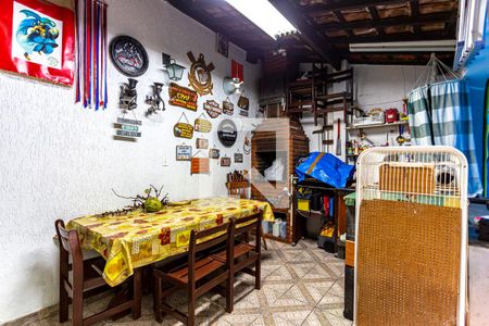 Casa à venda com 212m², 3 quartos e 2 vagasÁrea de Serviço e Espaço do Churrasco