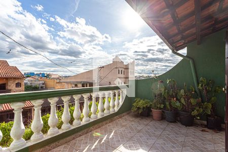 Casa à venda com 212m², 3 quartos e 2 vagasVaranda da Suite