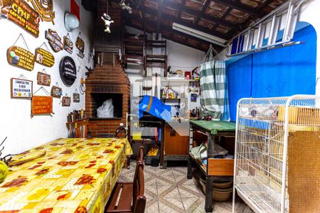 Casa à venda com 212m², 3 quartos e 2 vagasÁrea de Serviço e Espaço do Churrasco