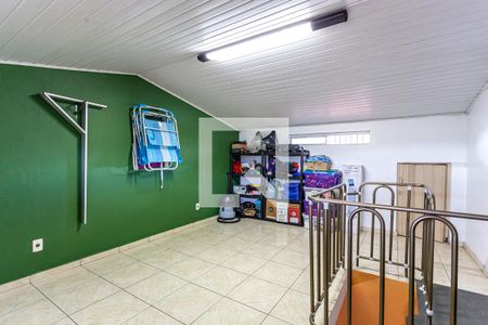 Casa à venda com 212m², 3 quartos e 2 vagasSótão
