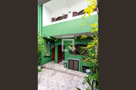 Casa à venda com 212m², 3 quartos e 2 vagasQuintal Fundos