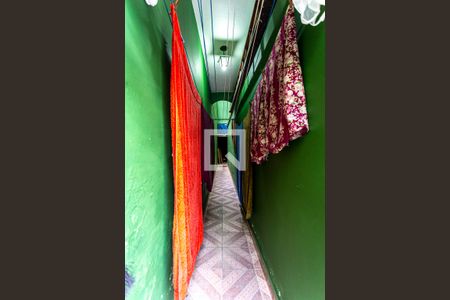 Casa à venda com 212m², 3 quartos e 2 vagasCorredor Lateral Externo