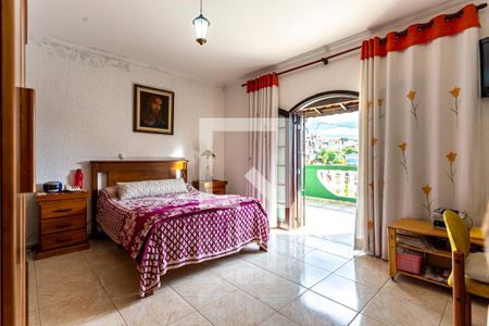 Casa à venda com 212m², 3 quartos e 2 vagasSuite