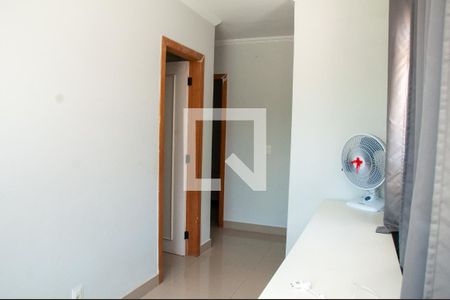 Casa à venda com 137m², 4 quartos e 3 vagas Casa à venda com 137m², 4 quartos e 3 vagasSala de TV