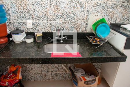 Casa à venda com 137m², 4 quartos e 3 vagas Casa à venda com 137m², 4 quartos e 3 vagasCozinha