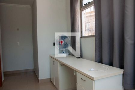 Casa à venda com 137m², 4 quartos e 3 vagas Casa à venda com 137m², 4 quartos e 3 vagasSala de TV