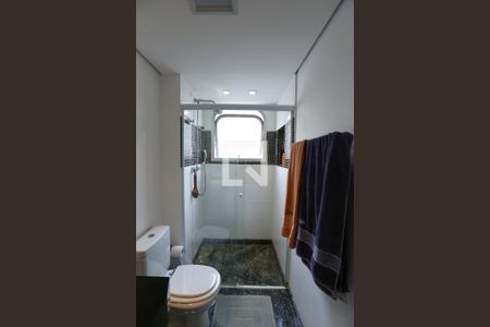 Apartamento à venda com 210m², 4 quartos e 4 vagasBanheiro