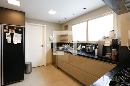 Apartamento à venda com 210m², 4 quartos e 4 vagasCozinha