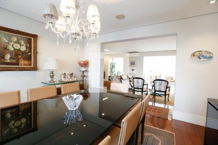 Apartamento à venda com 210m², 4 quartos e 4 vagasSala de Jantar