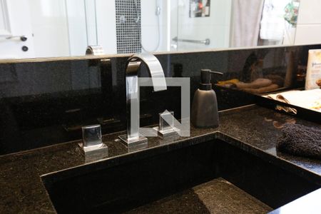 Apartamento à venda com 210m², 4 quartos e 4 vagasBanheiro da Suíte 2