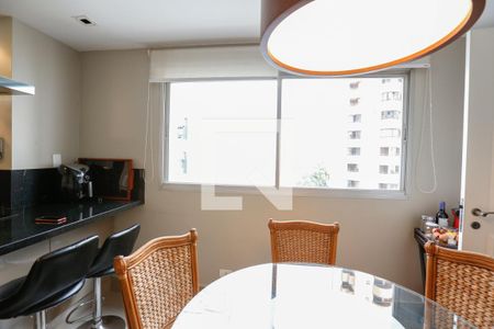 Apartamento à venda com 210m², 4 quartos e 4 vagasCopa