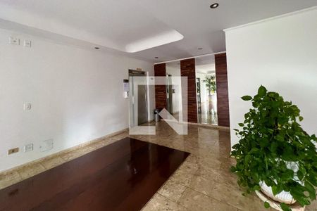 Apartamento à venda com 210m², 4 quartos e 4 vagasHall