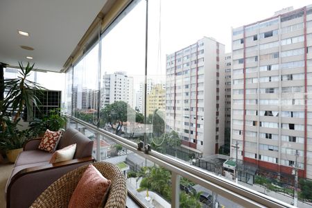 Varanda de apartamento à venda com 4 quartos, 210m² em Indianópolis, São Paulo