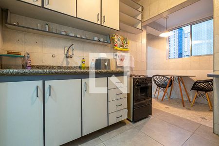 Apartamento à venda com 100m², 2 quartos e 2 vagas Apartamento à venda com 100m², 2 quartos e 2 vagasCozinha