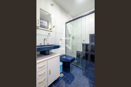 Apartamento à venda com 100m², 2 quartos e 2 vagas Apartamento à venda com 100m², 2 quartos e 2 vagasBanheiro