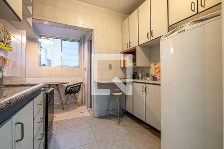Apartamento à venda com 100m², 2 quartos e 2 vagas Apartamento à venda com 100m², 2 quartos e 2 vagasCozinha