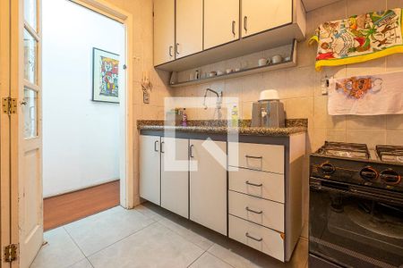 Apartamento à venda com 100m², 2 quartos e 2 vagas Apartamento à venda com 100m², 2 quartos e 2 vagasCozinha