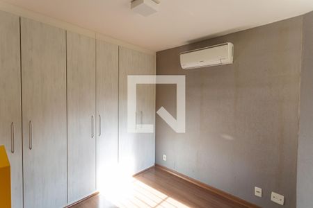 Suíte de apartamento à venda com 2 quartos, 60m² em Santo Antônio, Belo Horizonte