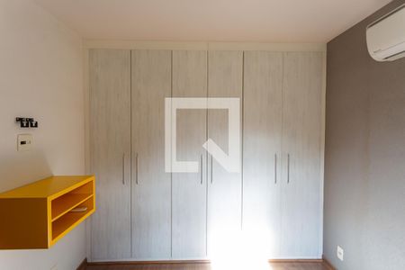 Armário da Suíte de apartamento à venda com 2 quartos, 60m² em Santo Antônio, Belo Horizonte