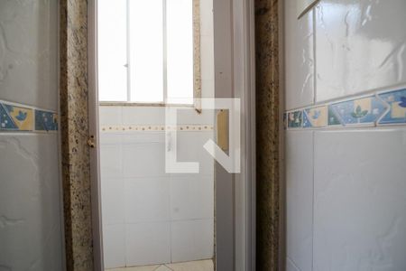 Apartamento à venda com 55m², 3 quartos e sem vaga Apartamento à venda com 55m², 3 quartos e sem vagaBanheiro de Serviço