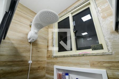 Apartamento à venda com 55m², 3 quartos e sem vaga Apartamento à venda com 55m², 3 quartos e sem vagaBanheiro