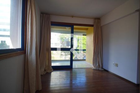 Sala  de apartamento à venda com 3 quartos, 102m² em Chácara das Pedras, Porto Alegre