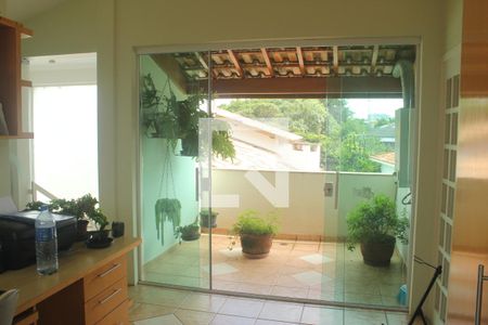 Casa para alugar com 414m², 5 quartos e 7 vagasEscritório