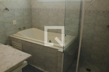 Casa para alugar com 414m², 5 quartos e 7 vagasBanheiro da Suíte 2