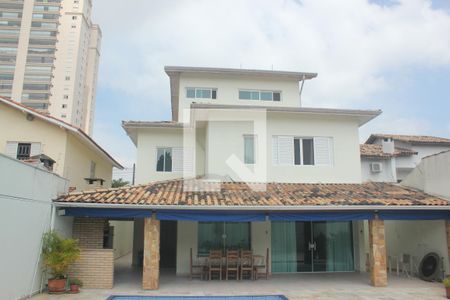 Casa para alugar com 414m², 5 quartos e 7 vagasFachada