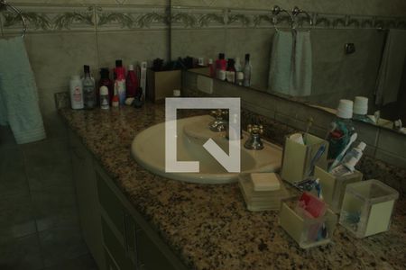 Casa para alugar com 414m², 5 quartos e 7 vagasBanheiro da Suíte